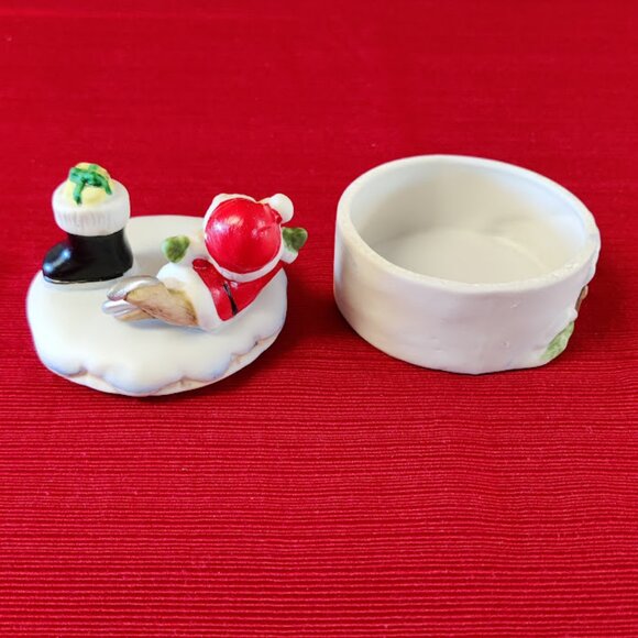 Vintage HOMCO Ice Skating Bear Trinket Box w/ Boot #8904 Home Interior - Picture 3 of 8